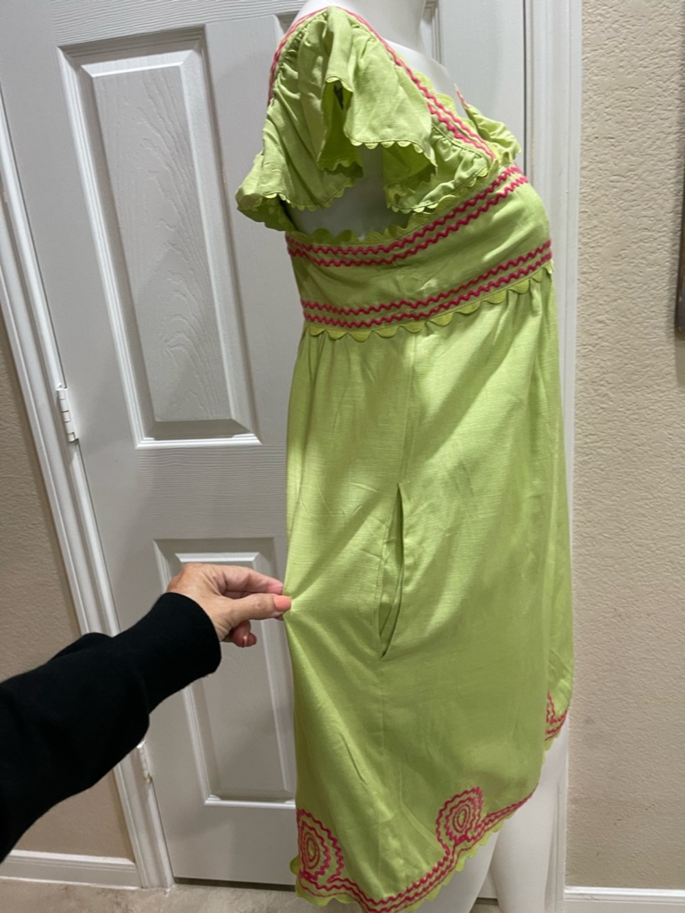 J Marie "Hailey" Lime Green and Pink Colorway Size Small NWT - Picture 4 of 7